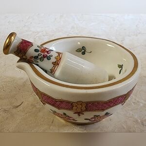 Porcelaine De Paris Mortar & Pestel